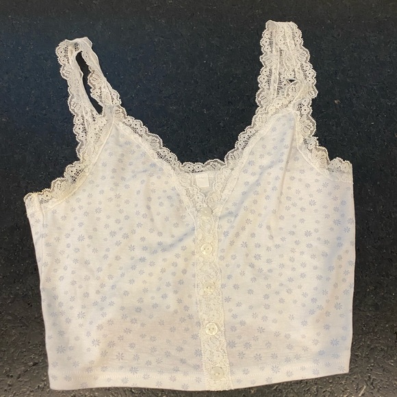 PACSUN floral tank - Picture 3 of 5